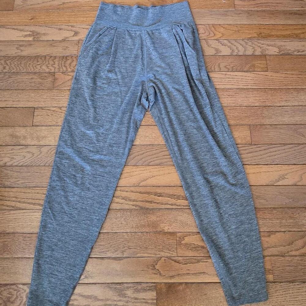Vuori womens gray casual jogger XS